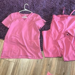 Adar pink scrub set. Size M. Excellent condition